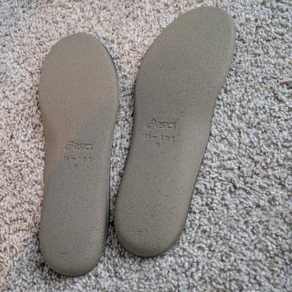 EUC Asics Gel Nimbus 27 Trail Running Shoes, women's size 11.5 - Picture 4 of 12